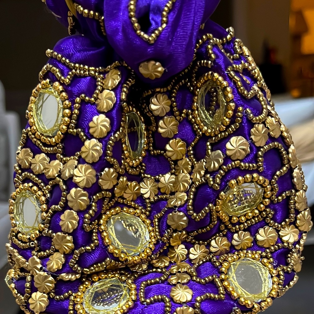 Pouch Purse/ bags
